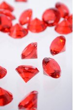 20MM ACRYLIC DIAMOND RED PKG/1LB
