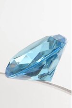 1.5" ACRYLIC DIAMOND LIGHT BLUE PKG/1LB