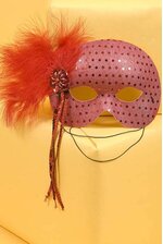 FEATHER MASK RED/RED