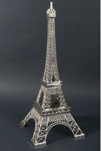 24.5" METAL EIFFEL TOWER SILVER