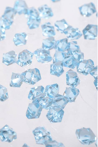 SMALL ACRYLIC CUBE LIGHT BLUE PKG/1LB