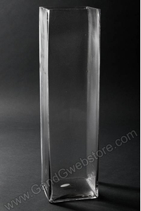 5" X 5" X 18" SQUARE GLASS VASE CLEAR