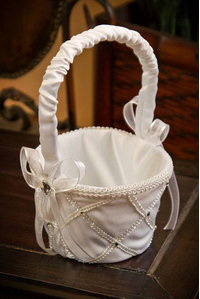 FABRIC BASKET W/RHINESTONES WHITE