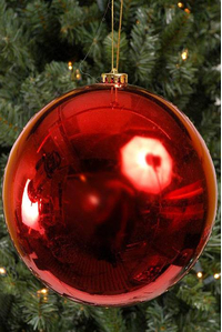 200MM SHINY PLASTIC BALL RED