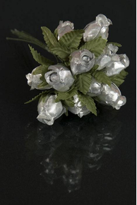 4.5" ROSEBUD POLY STEM & LEAF SILVER PKG/12