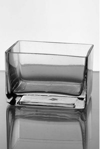 3" X 4" X 3" RECTANGULAR GLASS VASE CLEAR