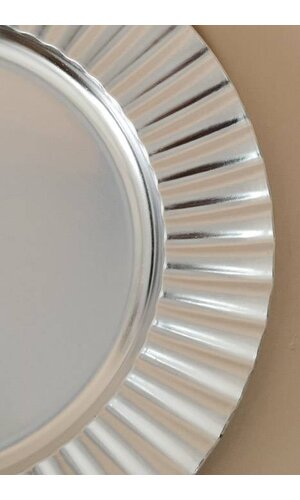 13" METALLIC CHARGER PLASTIC PLATE SILVER