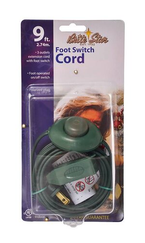 9 FT 3 OUTLET EXTENSION CORD GREEN