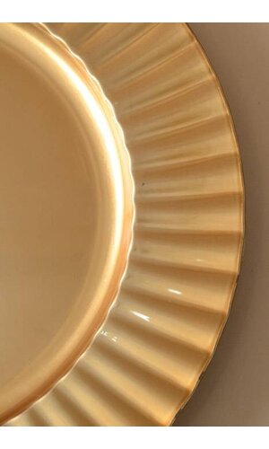 13" METALLIC CHARGER PLASTIC PLATE GOLD