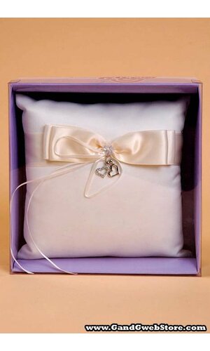 RING PILLOW W/HANGING HEART IVORY