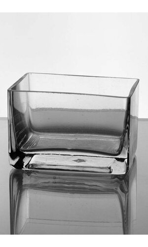 3" X 4" X 3" RECTANGULAR GLASS VASE CLEAR